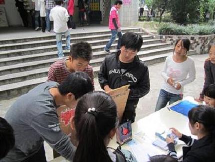 活动受到同学们欢迎